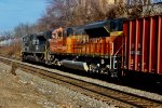 BNSF 9076 and NS 1111